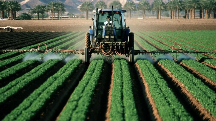 Aplicação de defensivos agrícolas