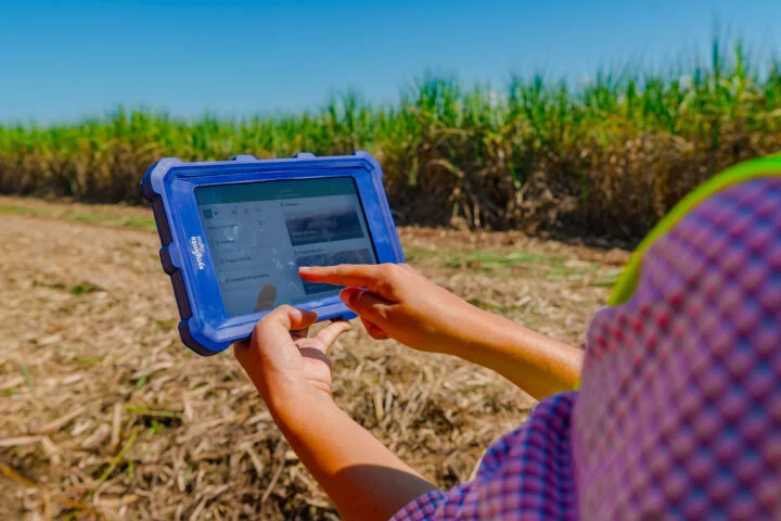 produtor utilizando plataforma syngenta